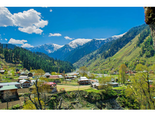 Experience Heaven on Earth: Kashmir Tour Packages Available Now