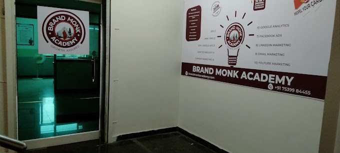 intermediate-digital-marketing-program-in-brand-monk-academy-big-0